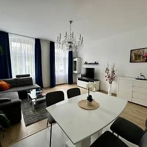 https://top-class-apartments-in-carlsbad.marianskelaznehotels.net